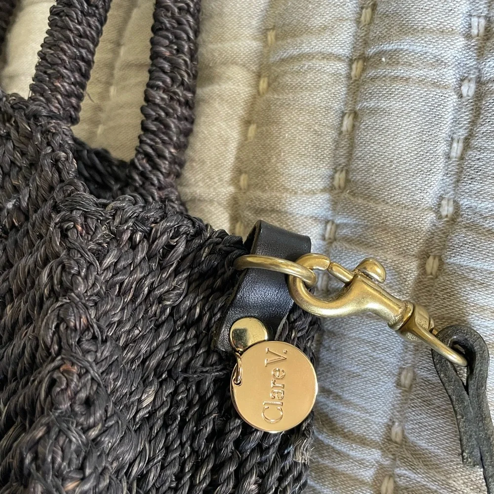 Clare V Round Woven Crossbody Bag in Dark Brown/black